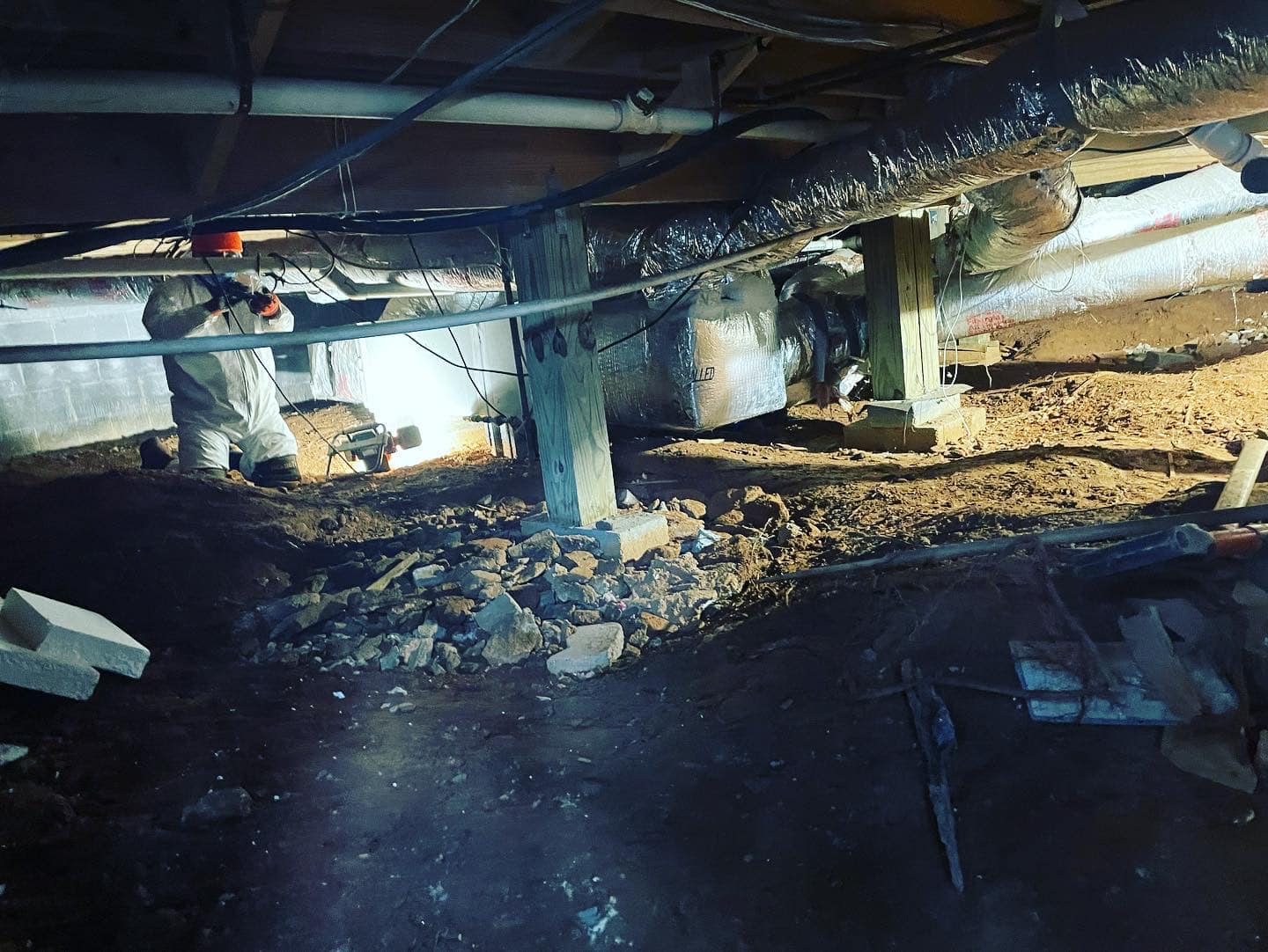 Crawlspaces and Waterproofing of Cumming subfloor encapsulation